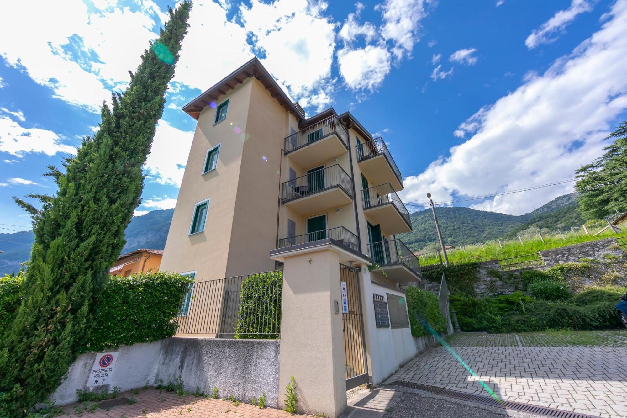 Belvedere Mansarda Tremezzo Exterior photo